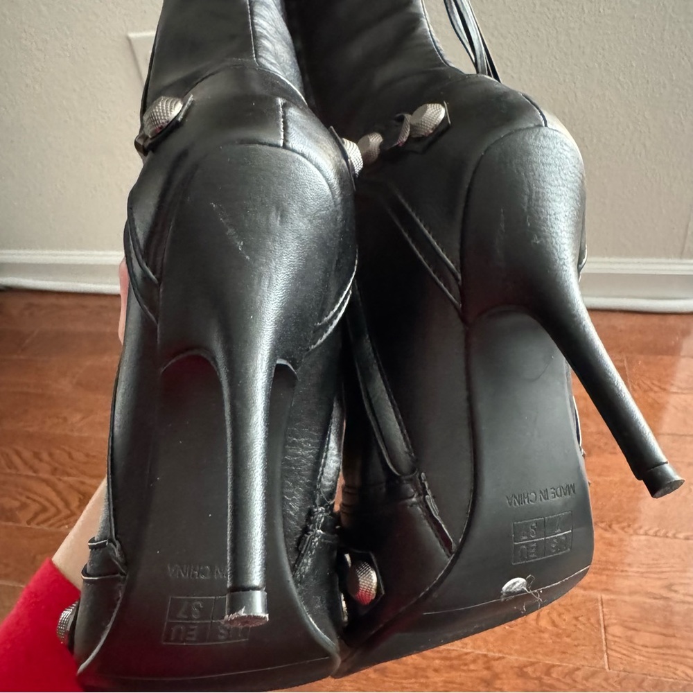 Rocker Chic Knee High Studded Stiletto Boots with Tassels - Picture 12 of 13